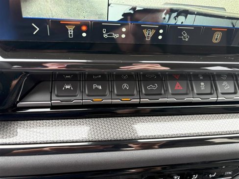 New 2025 Chevrolet Silverado 1500 ZR2 w/ Technology Package image 17