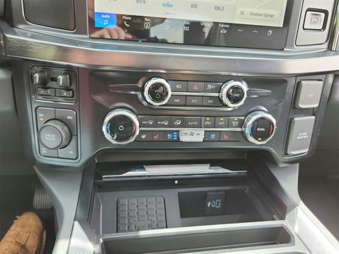 New 2025 Ford F350 Lariat w/ Black Appearance Package image 24