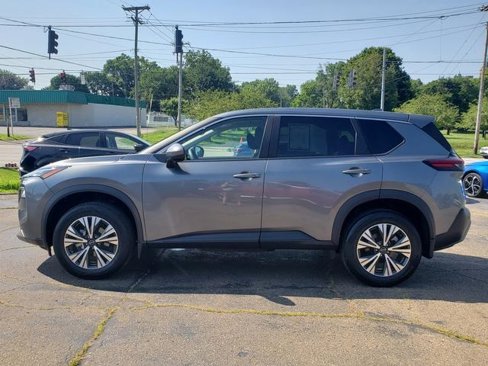 Used 2023 Nissan Rogue SV image 3