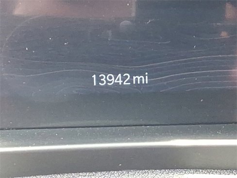 Used 2024 Jeep Grand Cherokee Laredo image 20