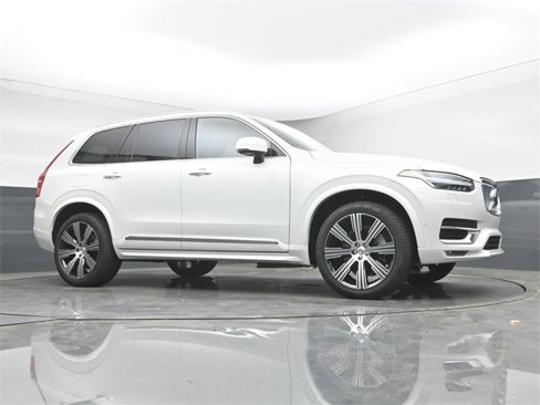 Used 2024 Volvo XC90 B6 Plus w/ Protection Package Premier image 37