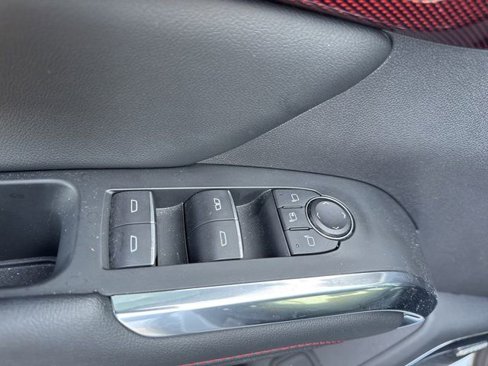 Used 2024 Chevrolet Traverse RS image 34