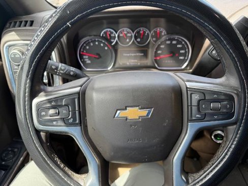 Used 2021 Chevrolet Silverado 1500 LT image 21