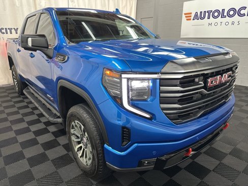 Used 2024 GMC Sierra 1500 AT4 w/ Technology Package image 2
