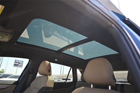 New 2025 Volkswagen Atlas Cross Sport SE image 18