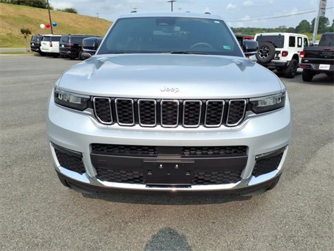 Used 2024 Jeep Grand Cherokee L Limited image 9