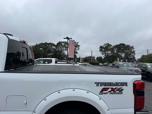 Used 2025 Ford F350 Lariat w/ Lariat Ultimate Package image 9