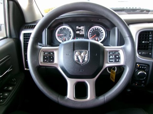Used 2024 RAM 1500 Classic SLT image 9