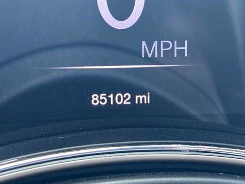 Used 2017 Jeep Grand Cherokee Limited image 28