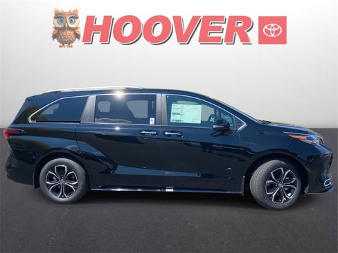 New 2025 Toyota Sienna Platinum image 2