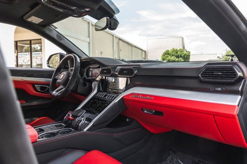 Used 2021 Lamborghini Urus image 28
