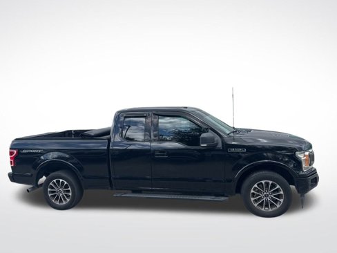 Used 2018 Ford F150 XLT w/ Equipment Group 302A Luxury image 4