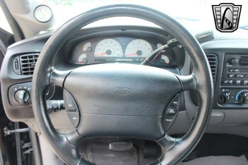 Used 2001 Ford F150 Lightning image 18