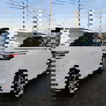 New 2025 Volkswagen ID. Buzz Pro S image 8