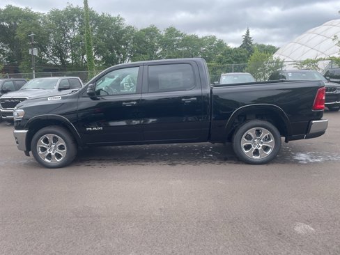 New 2026 RAM 1500 4x4 Crew Cab image 3