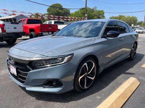 Used 2022 Honda Accord Sport image 3