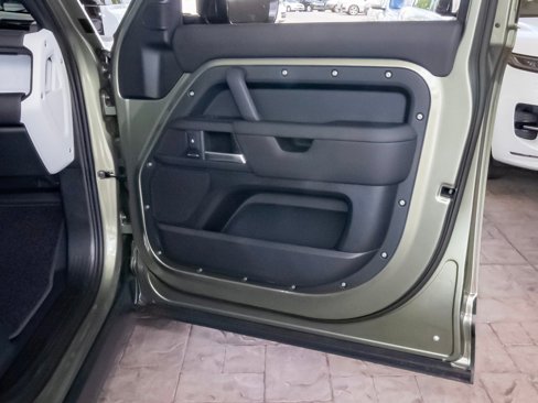 New 2025 Land Rover Defender 110 S image 44