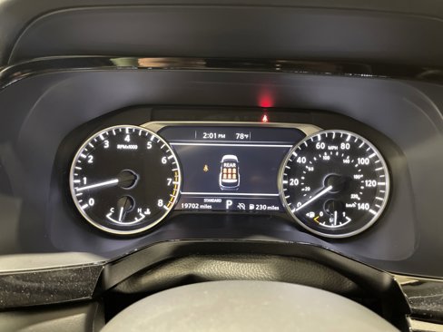 Used 2025 Nissan Pathfinder SV image 17