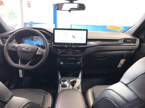 New 2025 Ford Escape ST-Line Select image 14