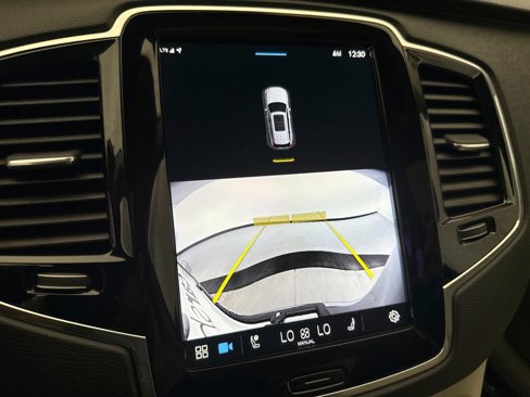 Used 2025 Volvo XC90 B5 Plus w/ Protection Package Premier image 15
