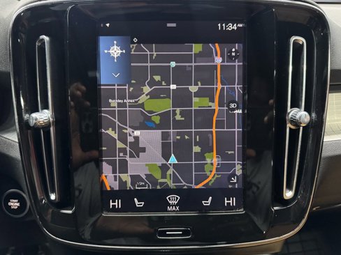 Used 2019 Volvo XC40 T5 Momentum image 28