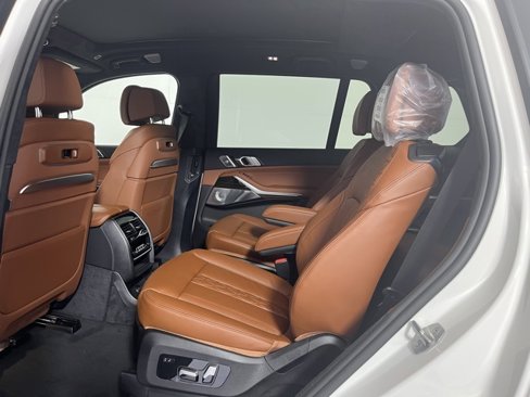 New 2026 BMW X7 xDrive40i w/ Executive Package image 19