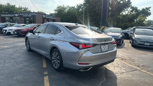 Used 2023 Lexus ES 350 image 4