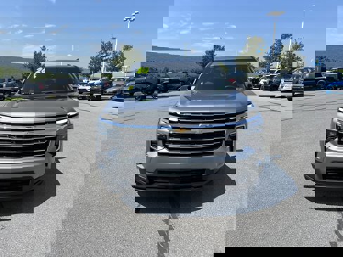 New 2026 Chevrolet Traverse LT w/ Driver Confidence Package image 2