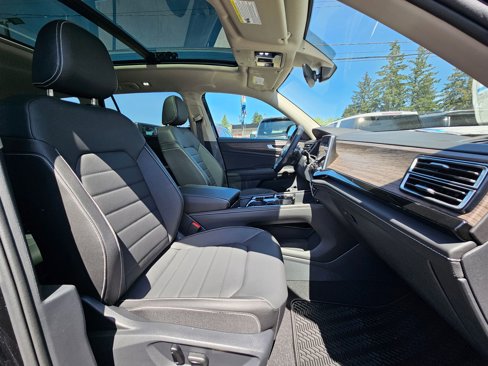 New 2025 Volkswagen Atlas SEL image 30