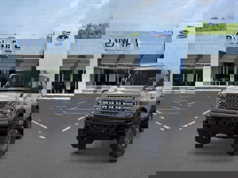 New 2025 Ford Bronco Badlands image 2