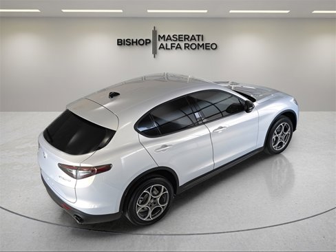 New 2025 Alfa Romeo Stelvio Sprint image 19
