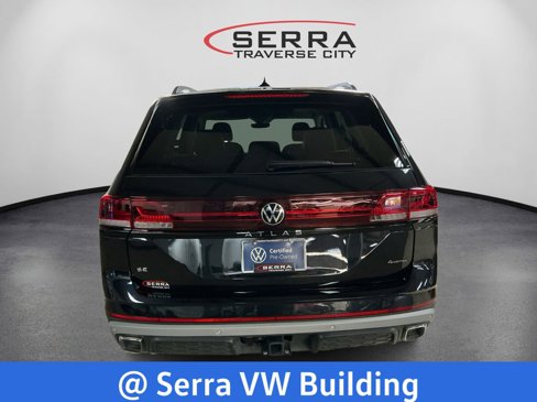 Certified 2025 Volkswagen Atlas Peak Edition SE image 6