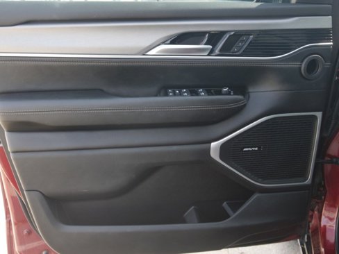 Used 2024 Jeep Wagoneer Series II image 12