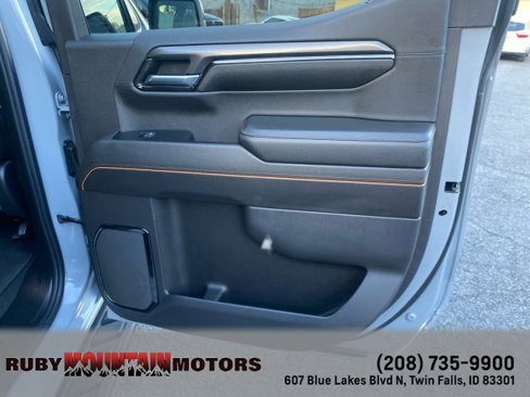 Used 2024 GMC Sierra 1500 AT4 w/ Technology Package image 17
