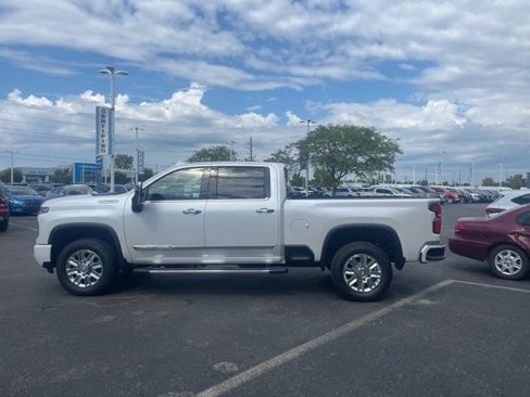 Used 2024 Chevrolet Silverado 3500 High Country image 3