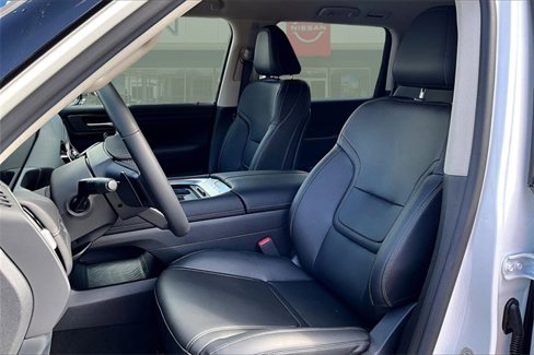 New 2026 Nissan Armada SV image 9
