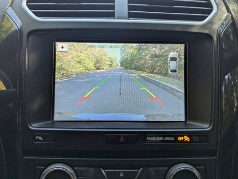 Used 2017 Ford Explorer XLT w/ Equipment Group 202A image 22