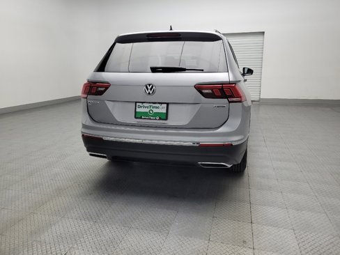 Used 2021 Volkswagen Tiguan SEL image 7