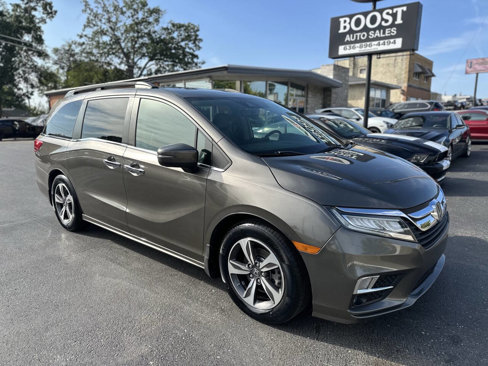 Used 2018 Honda Odyssey Touring image 1