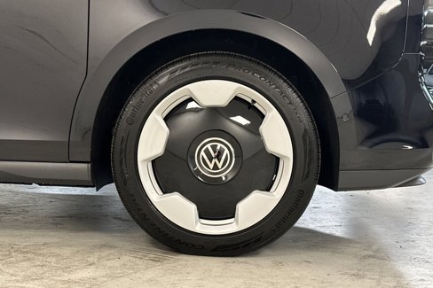 New 2025 Volkswagen ID. Buzz Pro S image 24