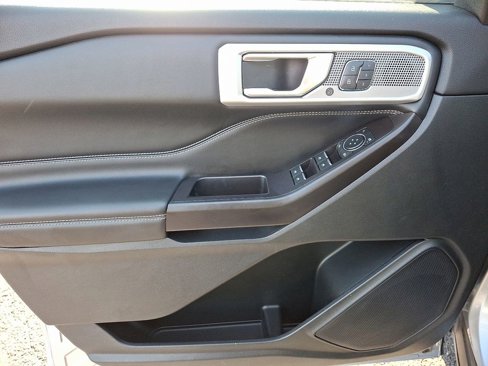 Used 2020 Ford Explorer ST w/ ST Street Pack image 15