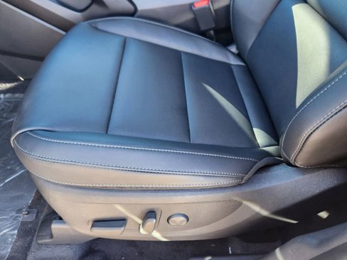 New 2025 Kia Telluride S image 10