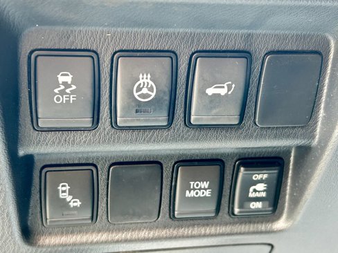 Used 2019 Nissan Pathfinder Platinum w/ Cargo Package image 30