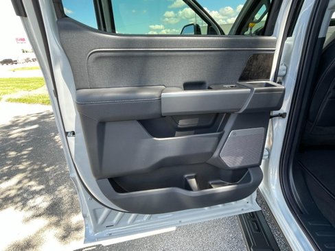 New 2025 Ford F350 Lariat image 22