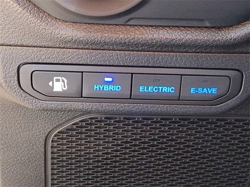 Used 2024 Jeep Wrangler Unlimited image 24