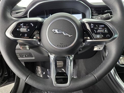 Certified 2024 Jaguar XF R-Dynamic SE image 21