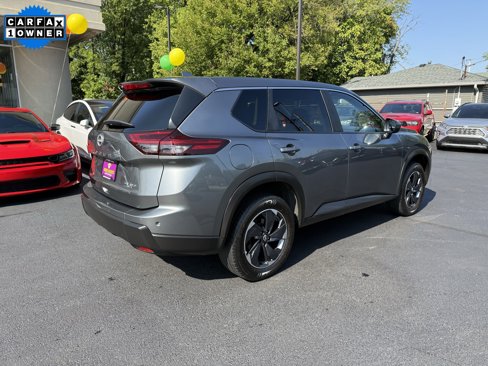 Used 2024 Nissan Rogue SV image 6