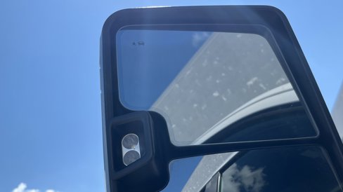 Used 2022 Chevrolet Silverado 2500 High Country w/ Z71 Off-Road Package image 9