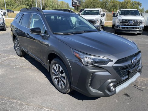 New 2025 Subaru Outback Limited image 11