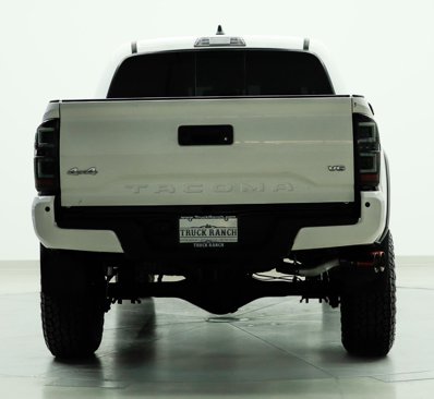 Used 2022 Toyota Tacoma TRD Off-Road image 7